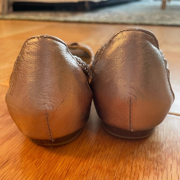 Seychelles Strappy Flats, Pewter, Size 7M - Picture 6 of 6